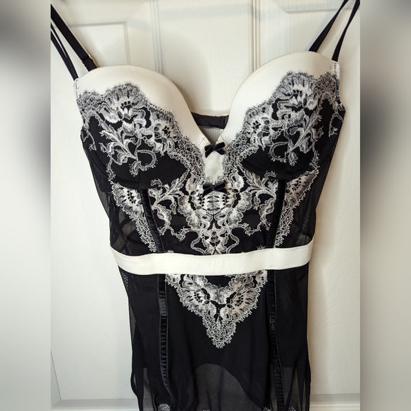 Victoria's Secret black ivory satin and lace lingerie NWT size 34C - Picture 7 of 15